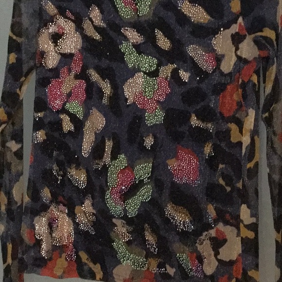 Top - Picture 4 of 4